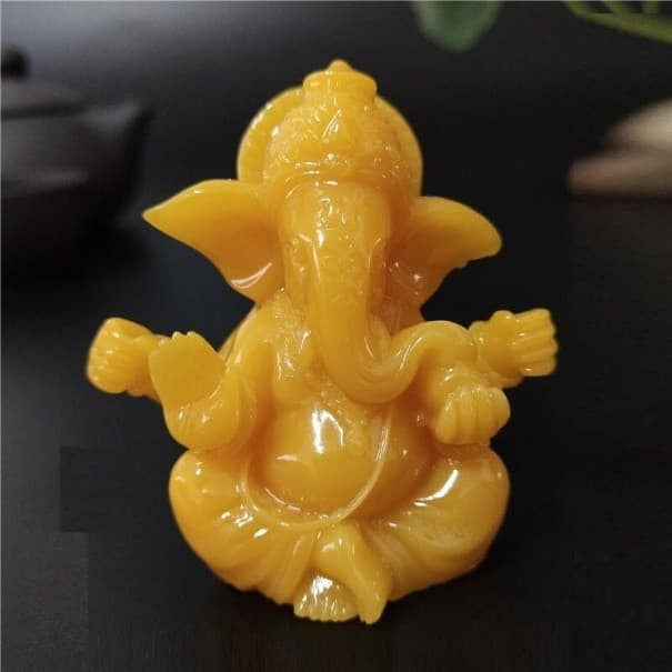 Ganesha szobrocska 4,5 cm narancs