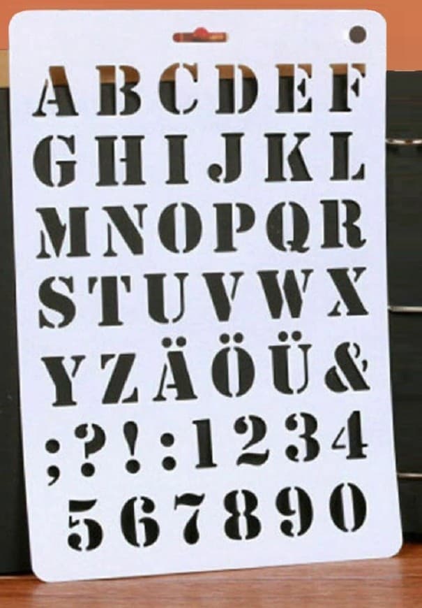 Sablon betűkkel és számokkal 1