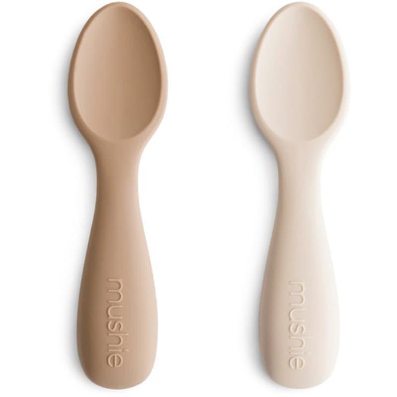 Mushie Toddler Starter Spoons kiskanál Natural/ Shifting Sand 12m+ 2 db