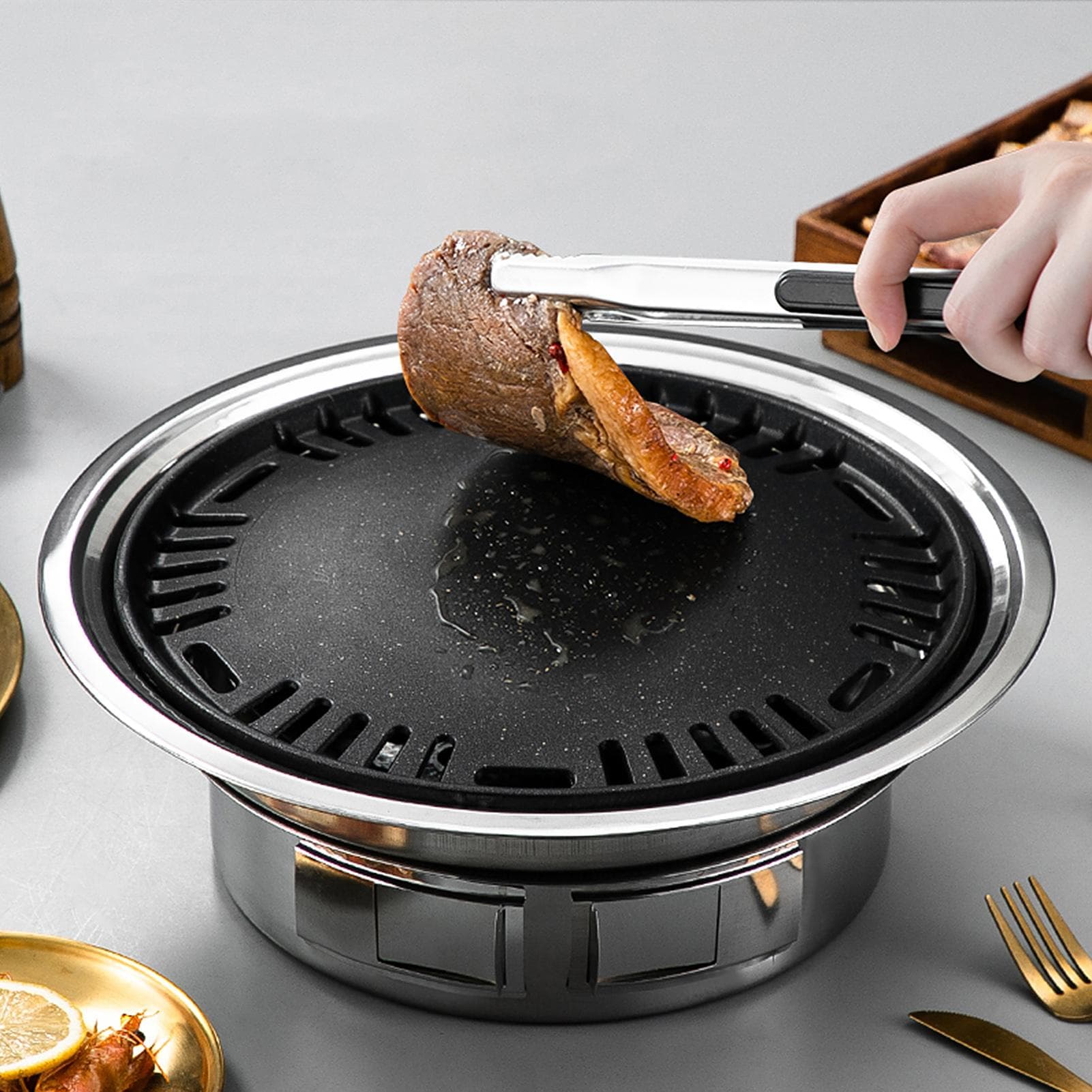 Faszén Grill tapadásmentes koreai barbecue grill hordozható rozsdamentes acél BBQ faszén grilltűzhely ezüst