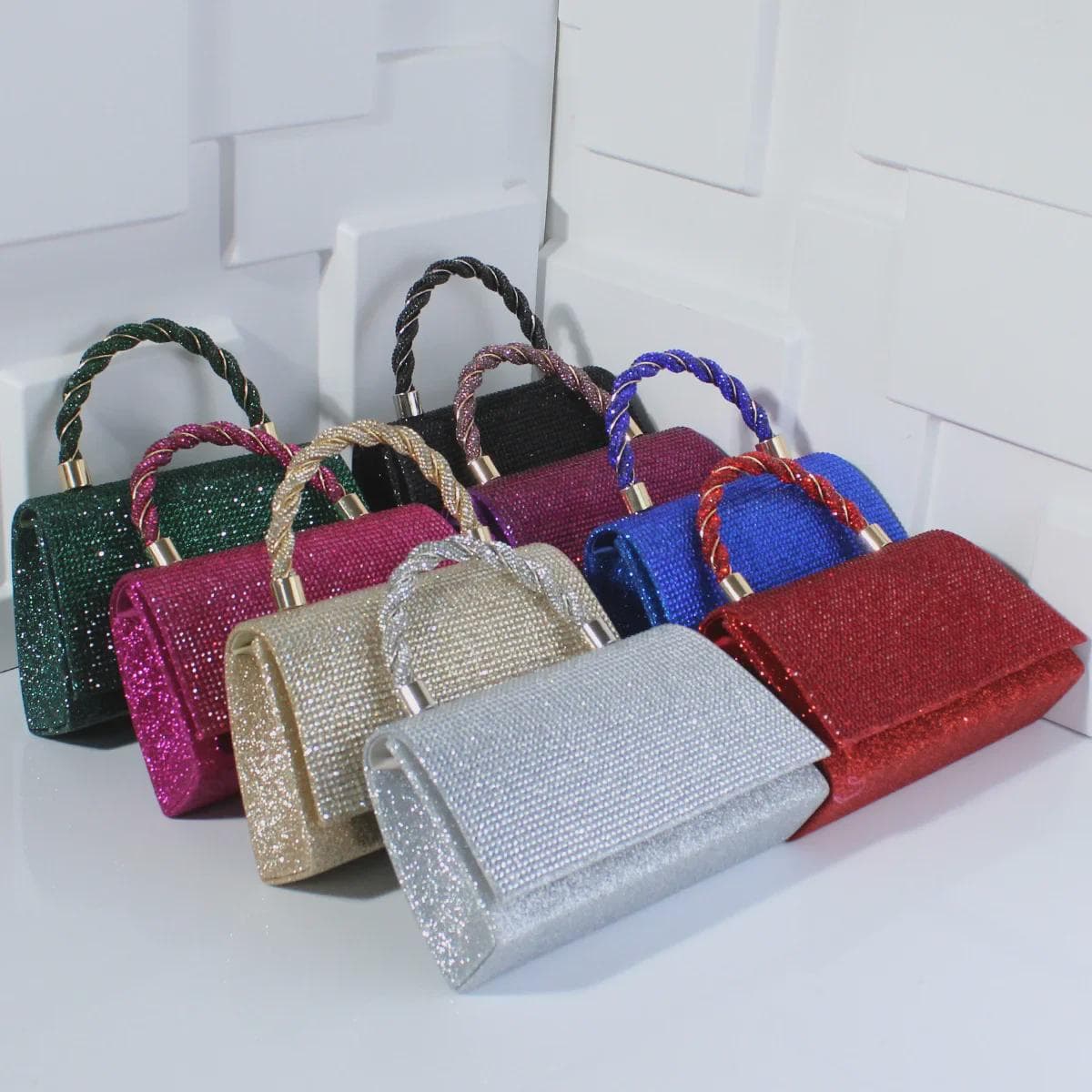 Elegáns, gyémántokkal kirakott esti crossbody táska – Luxus női menyasszonyi borítéktáska piros