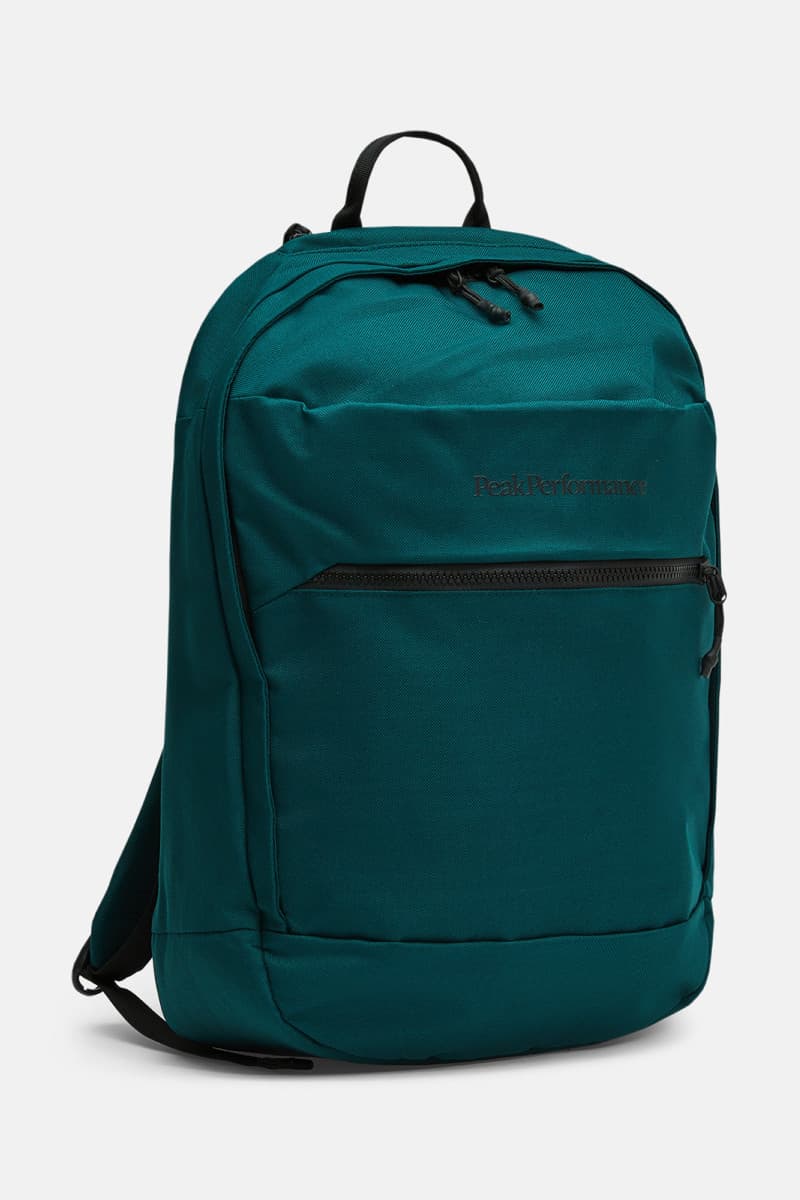 Hátizsák Peak Performance Detour Backpack-Pine Mystique Ponderosa Pine/Sand Fog